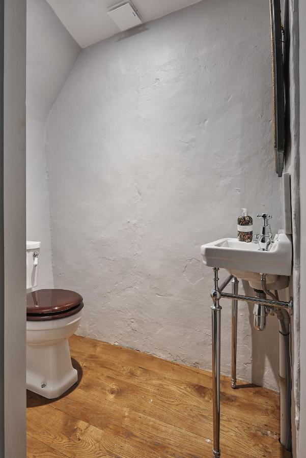 Luxury Cotswolds Cottage Optional Hot Tub, Castle Combe Exteriör bild